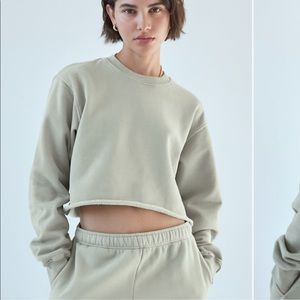 TNA cozy af cropped fleece dusky green